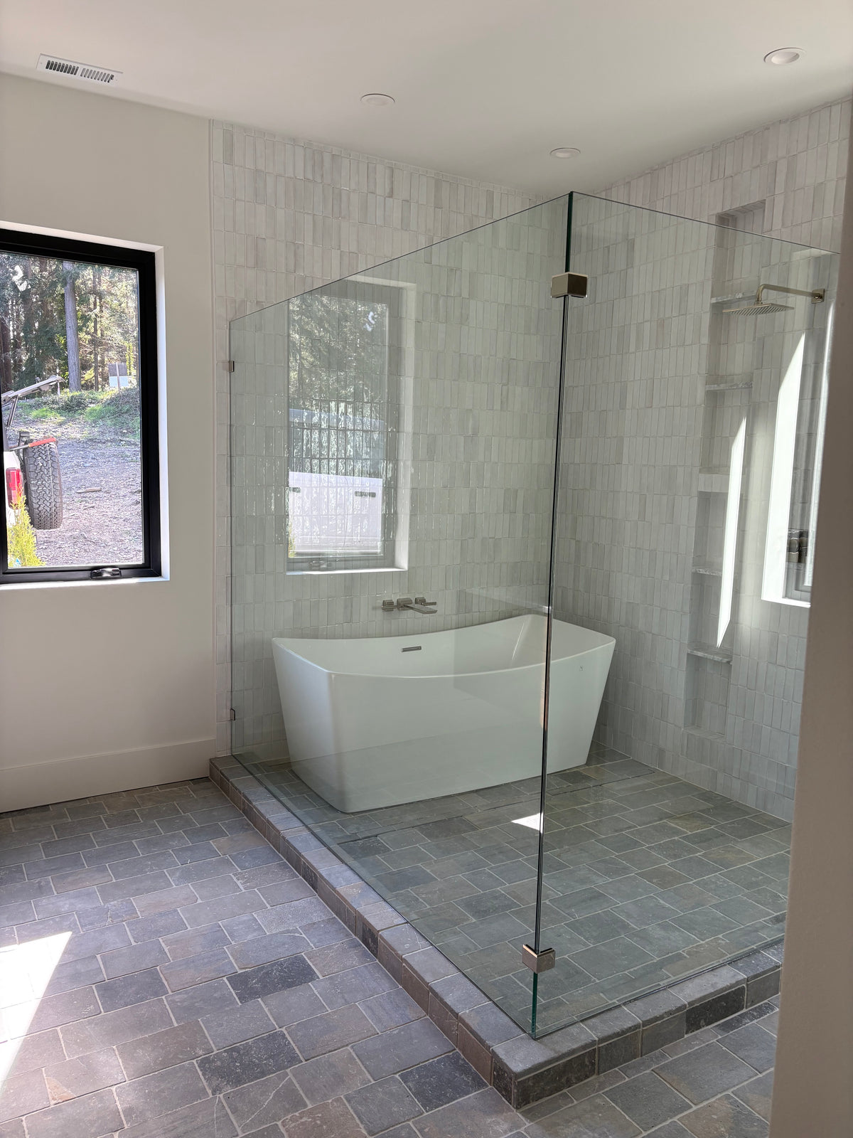 6x Random Length Gray Zahra Cobblestone | Limestone Tiles